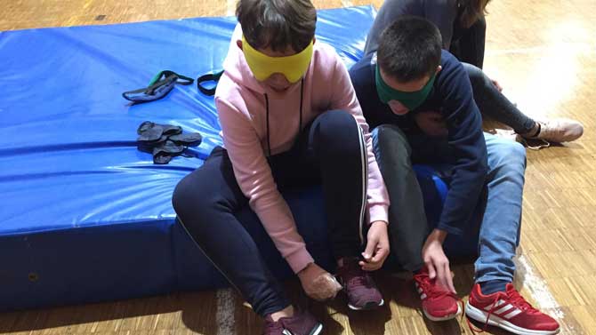 Avilared's tweet photo. Con Aspaym, alumnos de Secundaria practican deportes para acercarse a la discapacidad.
https://t.co/HBtR6OVt9Q
@ASPAYMNACIONAL @Aspaym_CyL @angeldepropios @SomosDioce @educacyl @overcomeavila https://t.co/HxihFnOZlb