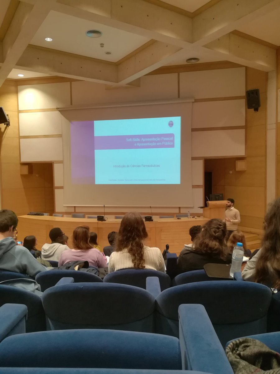 The first few minutes of every presentation are very important, and we should pay attention to what we can do to make a good connection with our audience early on.
@LPharmacists <a href="/facfarmaciaUL/">FFUL</a> 
#ICF2019 #pharmacyleadersofthefuture