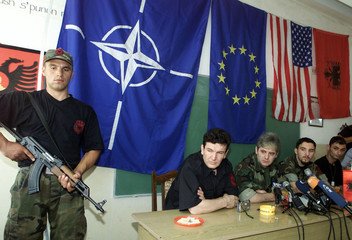 @Zoran_Zaev Обезбедена трајна сигурност со НАТО бранителите на татковината. #НиеСмеНАТО