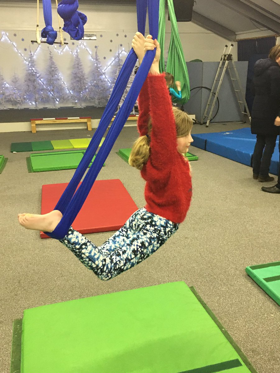 splashtimefun's tweet image. Circus performance tonight shell be running away in no time #circusschool #cocoons