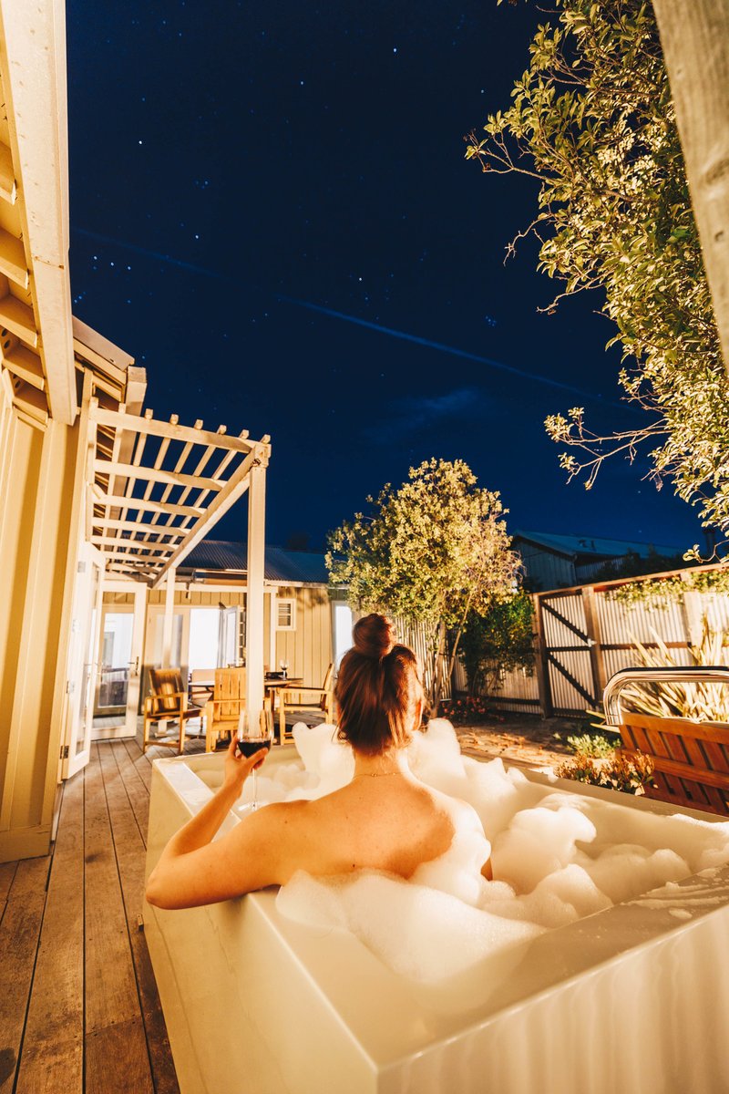 Good things come in threes. Book our special offer to experience your third night in Napa Valley for free. bit.ly/2CcyyIS