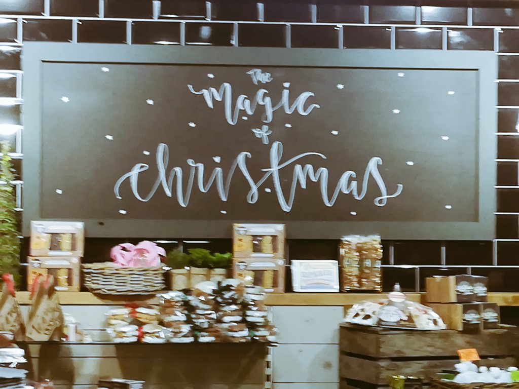 Join us for a Magical Evening Shopping Event at Warbreck Garden Centre. It's beginning to taste a lot like Christmas! #Gin #Chocolate #Cookies galore