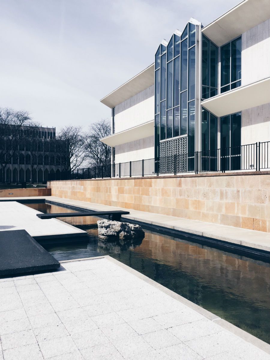 waynestate's tweet image. “Beautiful day at the McGregor Memorial Conference Center!”

#PhotoOfTheDay 📸: Mahnoor Ahsan
Share your pics and videos at buff.ly/2MfoBjV. 
#WayneState #ReflectingPool