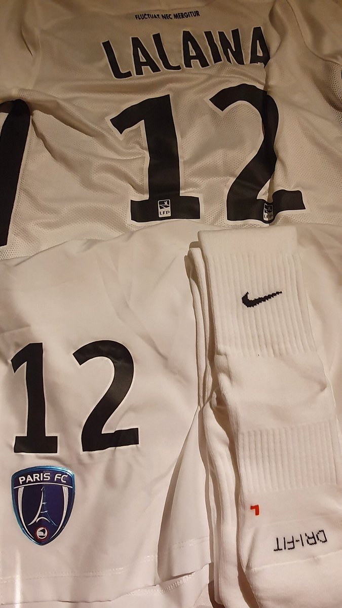 VafcRedDevils's tweet photo. Le premier lot à remporter lors de l’opération des Restos est un maillot de Lalaina Nomenjanahary du Paris FC, notre prochain adversaire ! #RestosDuCoeur #VAFC #VAFCREDDEVILS #J-16 #DesMaillotsPourLesRestos #Valenciennes #Ligue2 #ParisFC #Nomenjanahary @VAFC @majormadj https://t.co/niUTeF8XcL