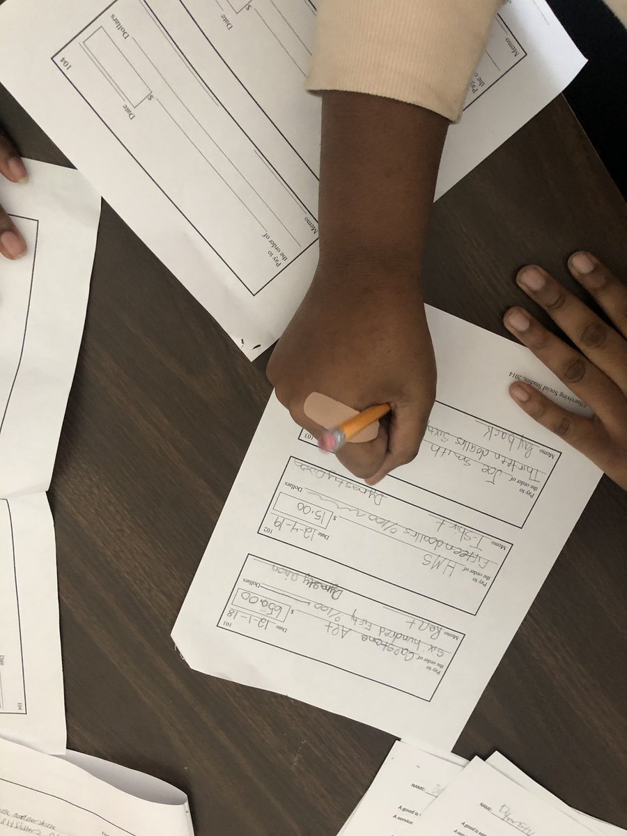 mspatterson12's tweet photo. 7th graders are practicing writing checks during our Econ/Money Management unit. #realword #hillcrestmspats https://t.co/EFpCzZ8la6