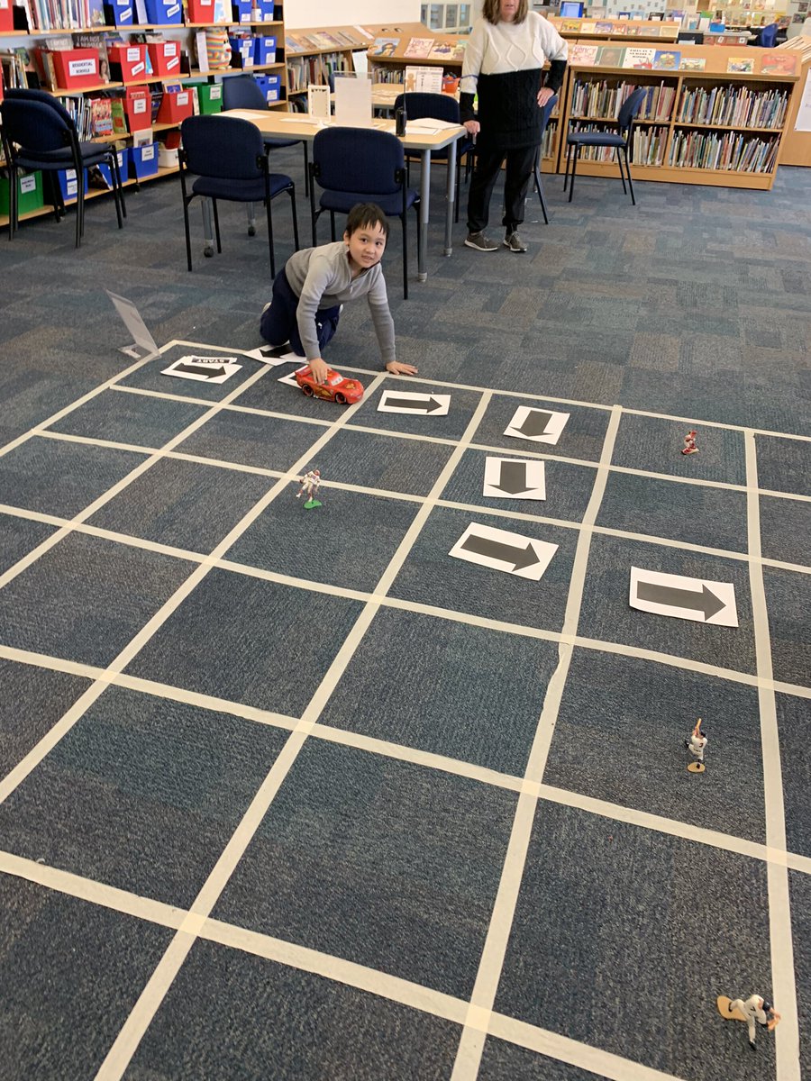 BonuraDiana's tweet image. During #MonthofCode we visited @WilshireLibrary where the students were able to participate in some activities. Today they were able to Code the Car to the finish line. Great Work! @WilshireES