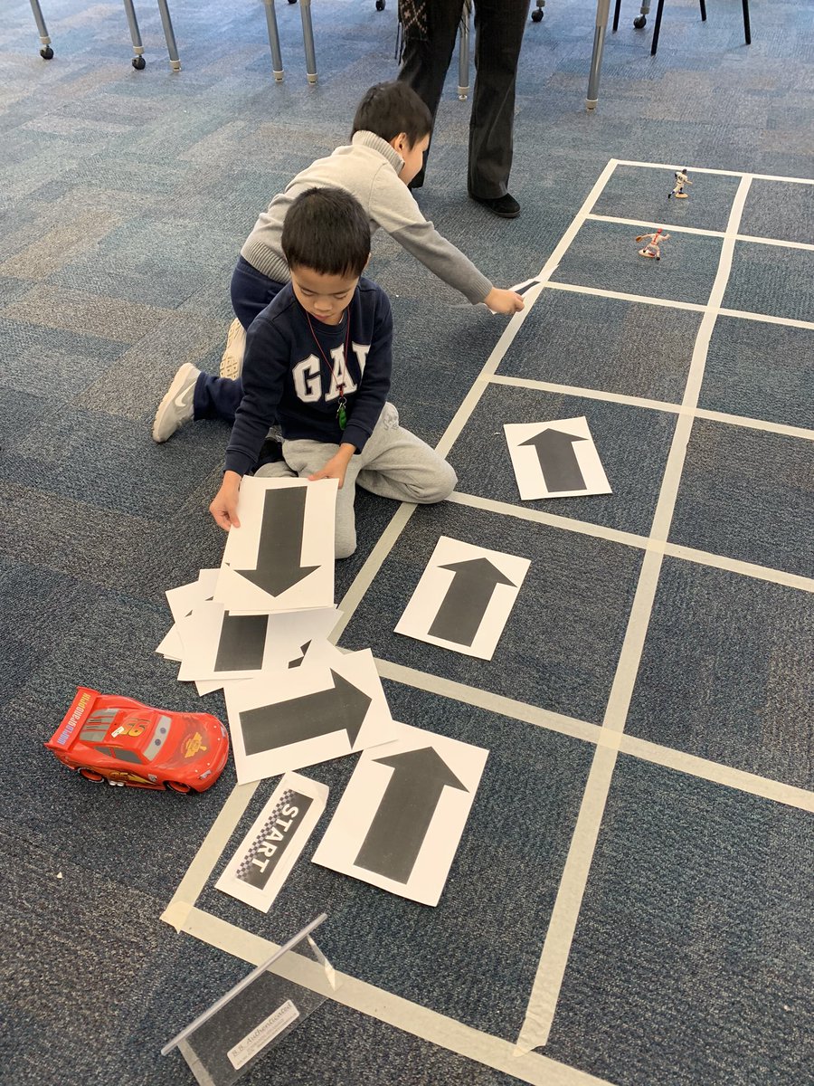 BonuraDiana's tweet image. During #MonthofCode we visited @WilshireLibrary where the students were able to participate in some activities. Today they were able to Code the Car to the finish line. Great Work! @WilshireES