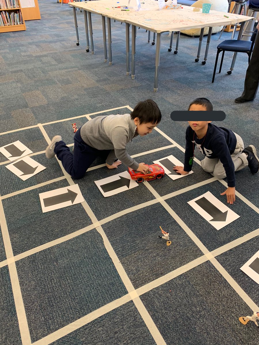BonuraDiana's tweet image. During #MonthofCode we visited @WilshireLibrary where the students were able to participate in some activities. Today they were able to Code the Car to the finish line. Great Work! @WilshireES