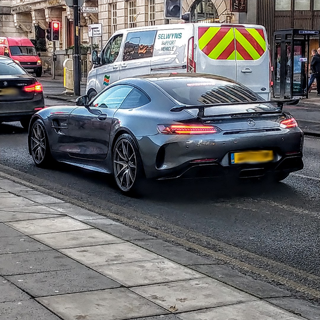 Yesterday's lunchtime carspotting, this time in Manchester, I saw (and heard) this beaut - Mercedes-Benz GTR (though I stand to be corrected if it's a GTS) #mercedes #MercedesBenz #AMG #mercedesgtr