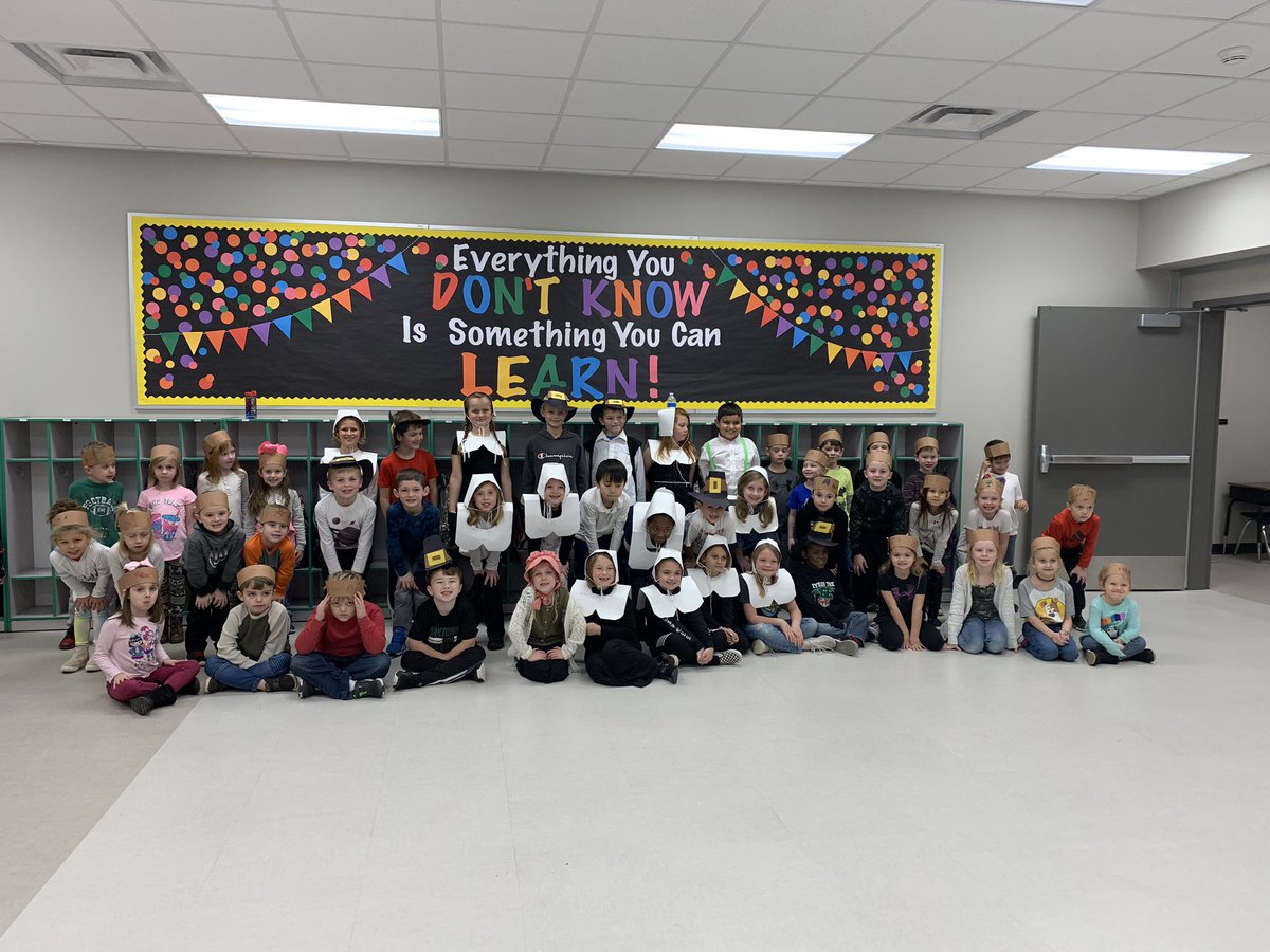 TeamShivelyK's tweet photo. Thanksgiving feast with our Second Grade buddies in Mrs. Webster’s class. 🦃 https://t.co/tXzYHZq2wG