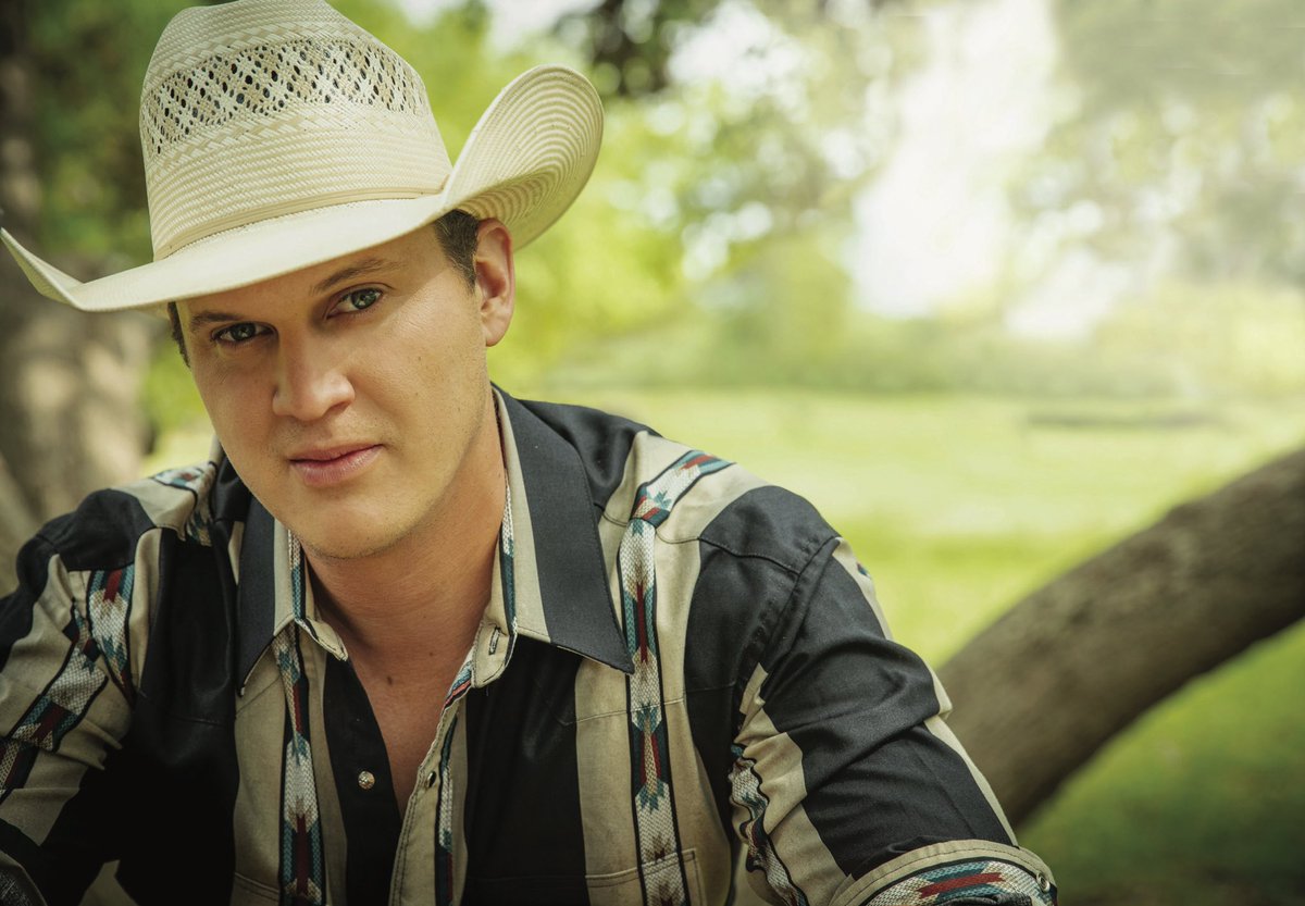 FanPardi's tweet photo. Music Forward’s holiday ROCKTION is now live at https://t.co/mc6D9nUxfa! Music Forward transforms young lives, inspires careers, and champions a more inclusive music industry. Support a great cause and win Tickets and Meet &amp; Greet passes for a 2020 Jon Pardi show! https://t.co/F56VZaWnKp