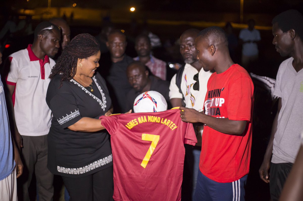 naamomolartey's tweet photo. A week today, Hon. Agnes Naa Momo Lartey donated sports kits to some residents of Nungua. And she hopes for her part, that She can continue to be of service to all in the years to come.
#TogetherWeWin2020
https://t.co/koBFVvUp9S https://t.co/90GlwhHOO4