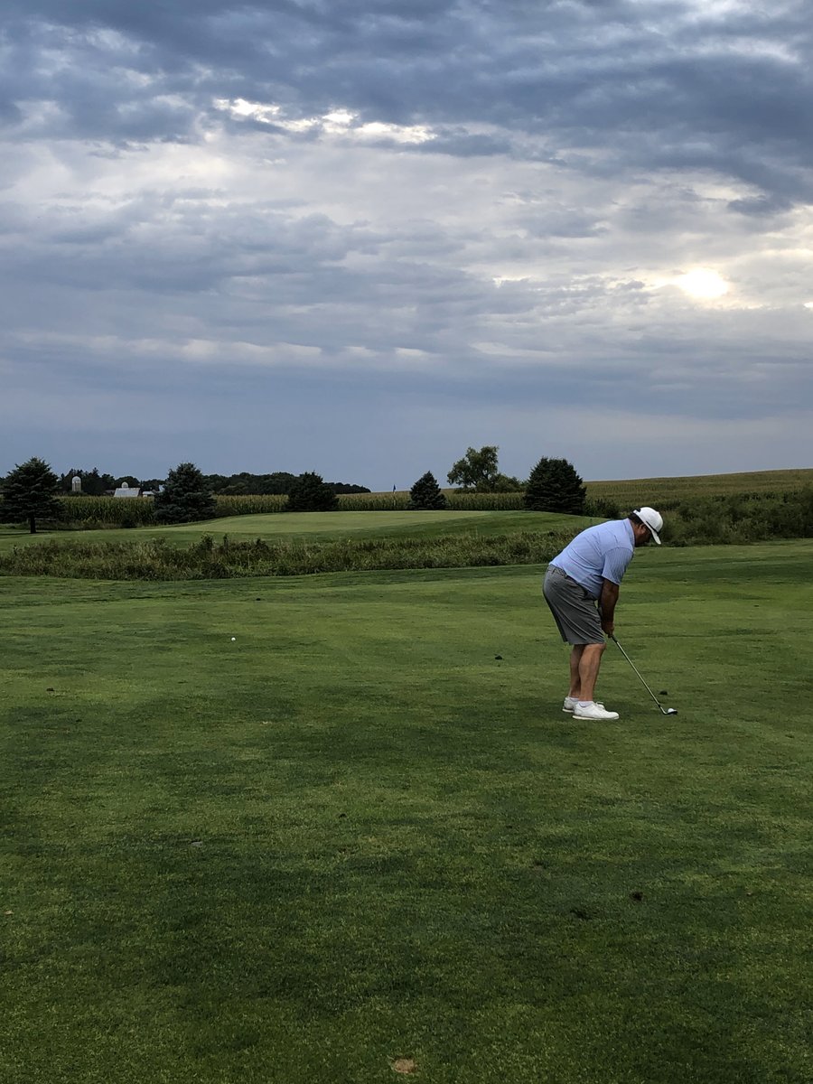 It’s looking like a great weekend! The golf course will have our final weekend of the 2019 season. We will be open from 10am-dark each day.