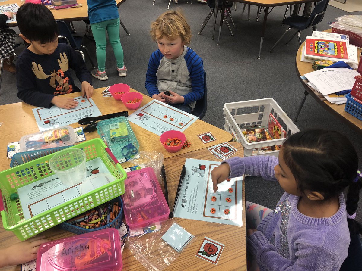 Arrival: students enjoying buckets for morning work. <a href="/oakhilles/">Oak Hill Elementary</a>