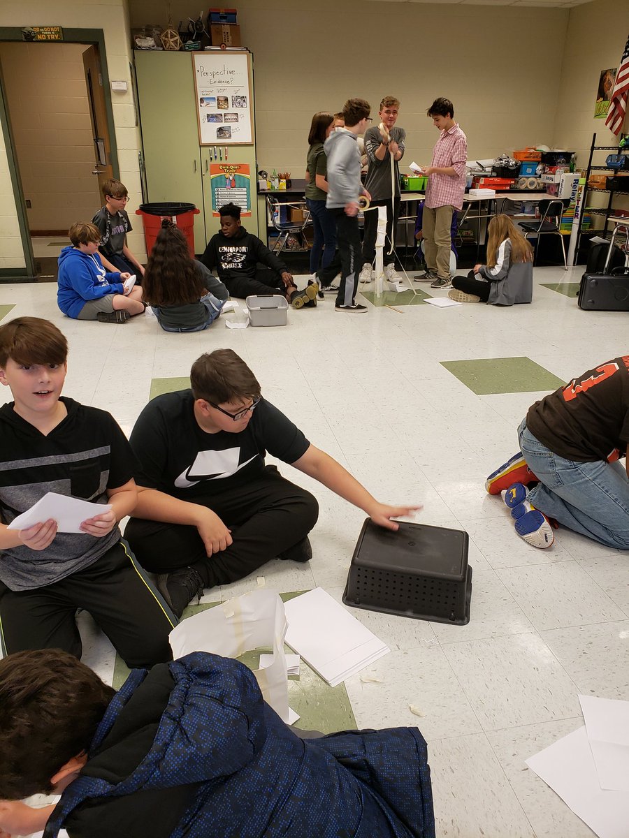 ibscience17's tweet photo. @jcibmiddle Today's Engineering & Design club was tasked w/building towers made of paper blocks. These 6th, 7th, & 8th grade Ss take their #design challenges seriously! #IB_Risktakers #IB_Knowledgeable #student_teamwork #engaged_students @JCIBSchool @lightseer @JEFCOED https://t.co/txC1JcKlka