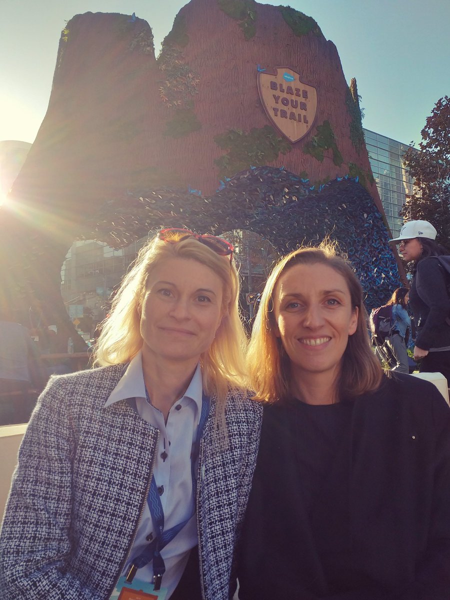 Soaking up the last of #DF19 in the sunshine @HeatherJBlack @yodane . Great plans for #supermums Germany! #EqualityForAll #sdgforce #partnershipsforthegoals