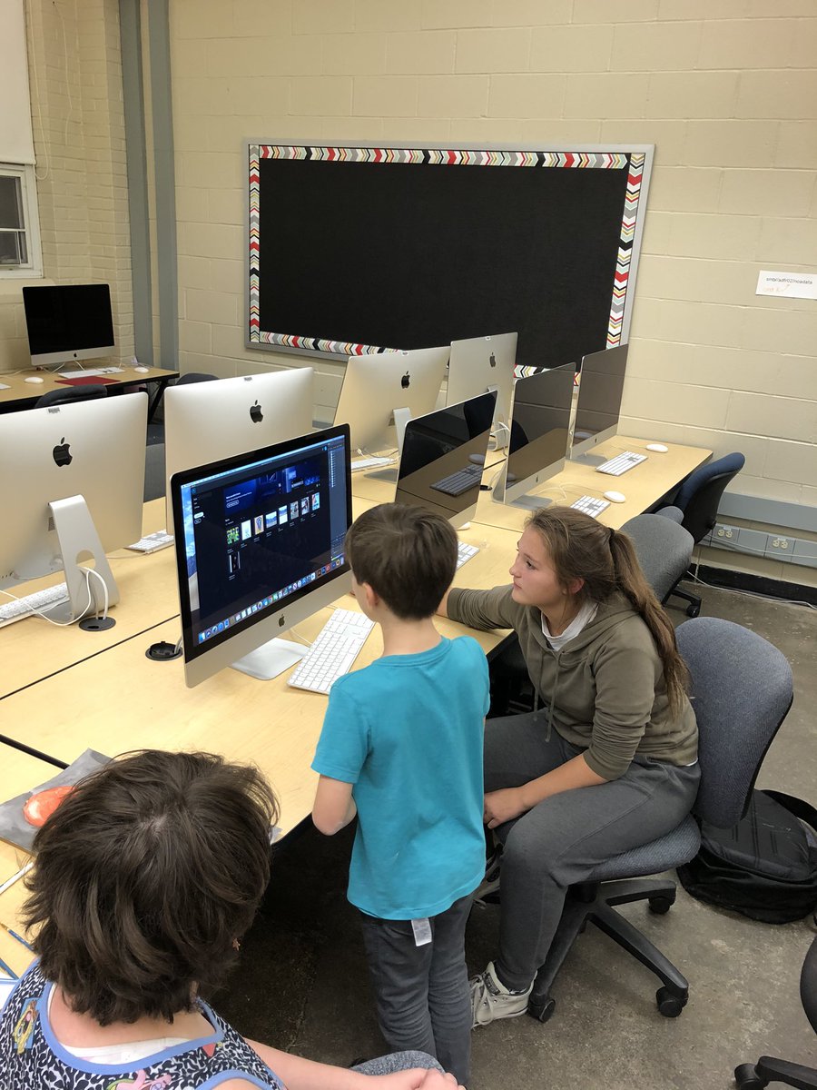 Shoutout to <a href="/MissLyssKS/">Alyssa Passmore</a>  and <a href="/MissSpencer0496/">Miss Spencer</a> for an amazing event for families this evening celebrating and making art. #supportthearts
