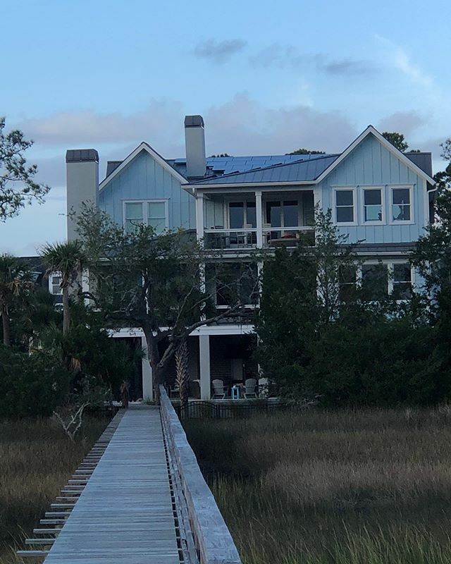 Raywellsolar's tweet photo. End of the year push. Another successful solar instal. 
#raywellsolar #lowcountry #gogreen #solarpower #cleanenergy https://t.co/JOVFVc7ba5