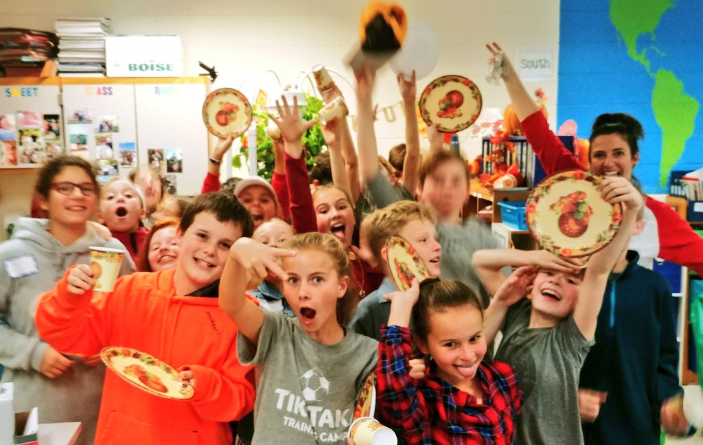 WestoverKinder's tweet photo. "#Friendsgiving Here are the before and after photos! It's crazy how kuch we all changed! Thank you Ms. Clark for a great start of the school year! Yum!" - #ClassTweeter
@weRweaver @TowerGarden @scienceCCPS #oneCCPS
📷 - #ClassTweeter https://t.co/5W2Ax7accu