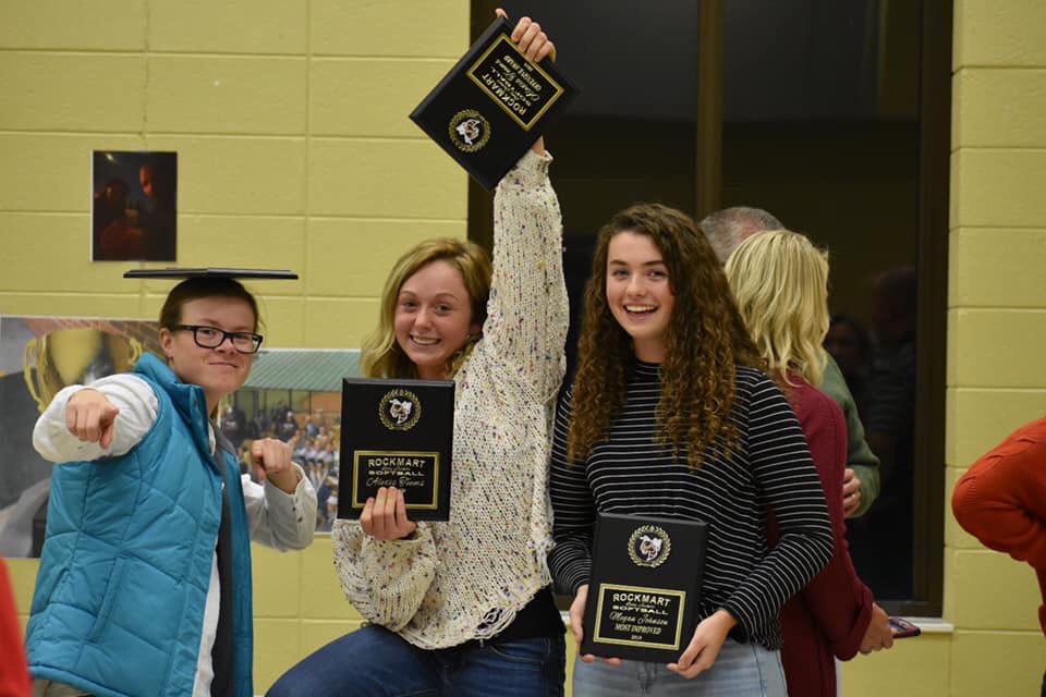 alexisteems9's tweet photo. What a great finish to my junior year, finished 3rd at state also recieved an award Wednesday night for MVP and offensive player of the year and was named player of the year for the 7-AA region. #gojackets #makeanimpact https://t.co/UBmMgOoeUw
