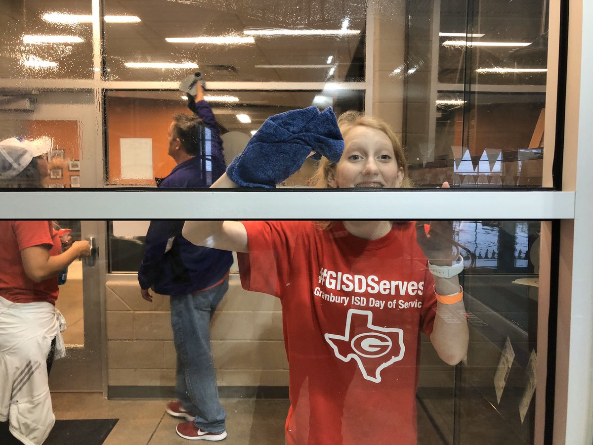 GHS_Ditto's tweet photo. Giving back! #DayOfService #AMSServes #ActonMS @AMSpirates @granburyisd https://t.co/j6kkQQSB5g