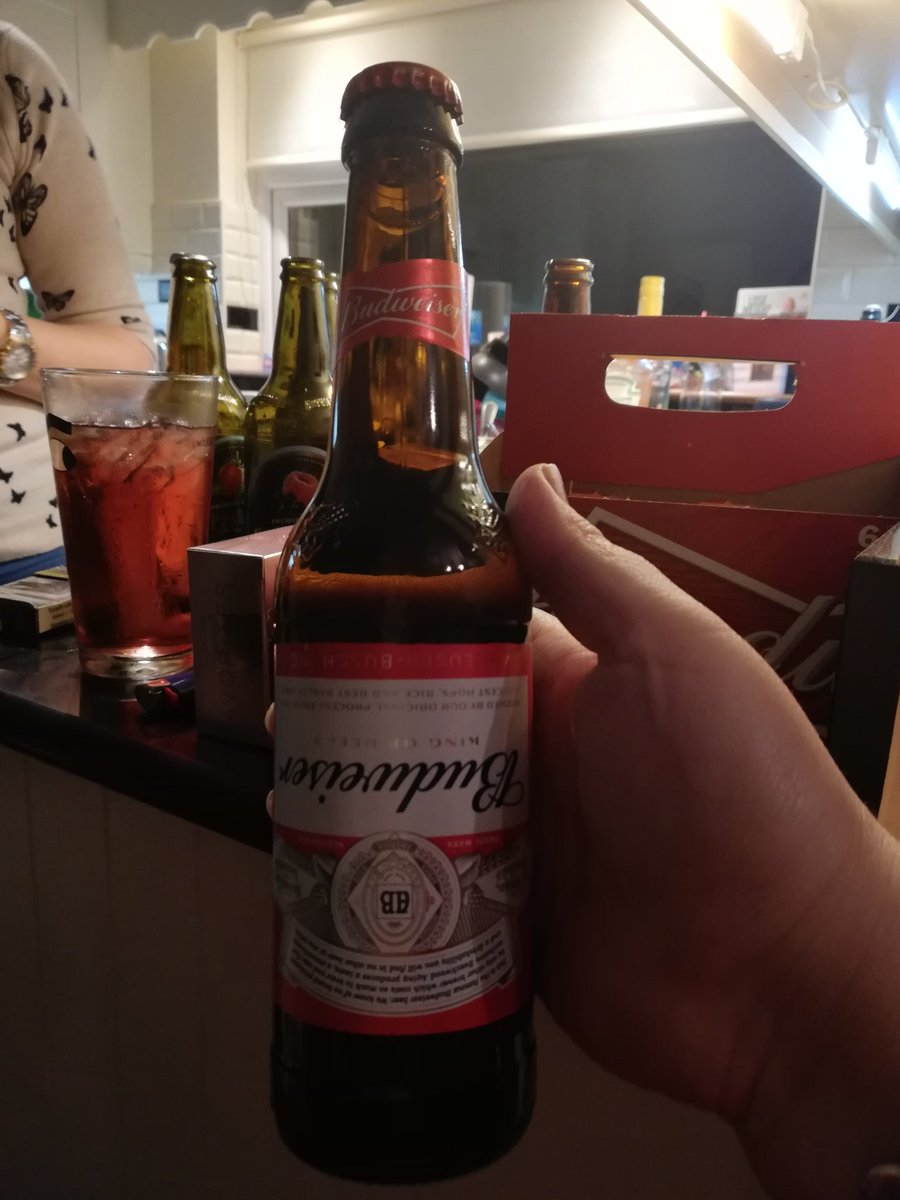 PaulaCulhaneBL's tweet photo. U had one job #budweiser @Budweiser @BudweiserUK https://t.co/hq67NdiKuz