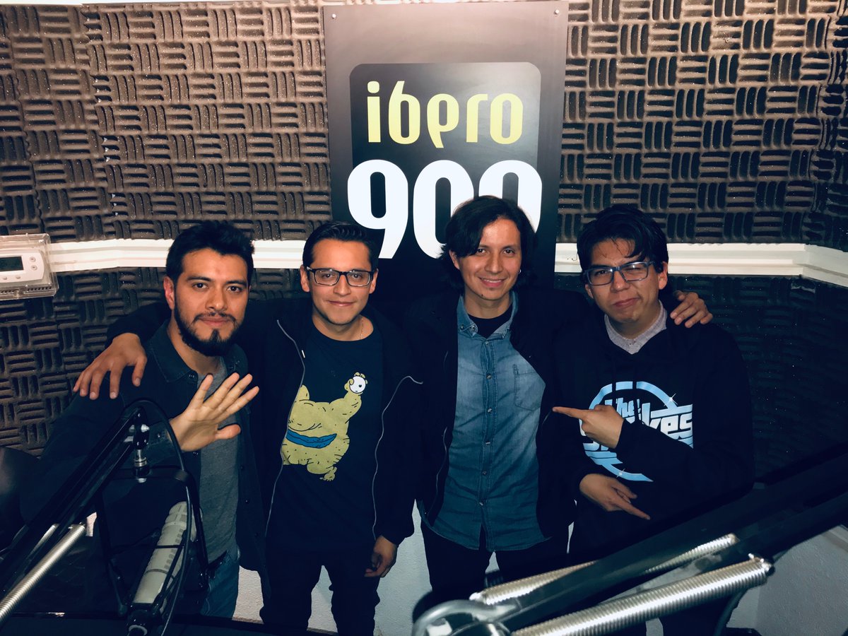polvoraband's tweet photo. Gracias a @MisanrolL y @calsetinesrotos  por ésta gran entrevista!! #Tracker909 @Ibero909FM
#EchandoPólvora https://t.co/clBVdr7QZk