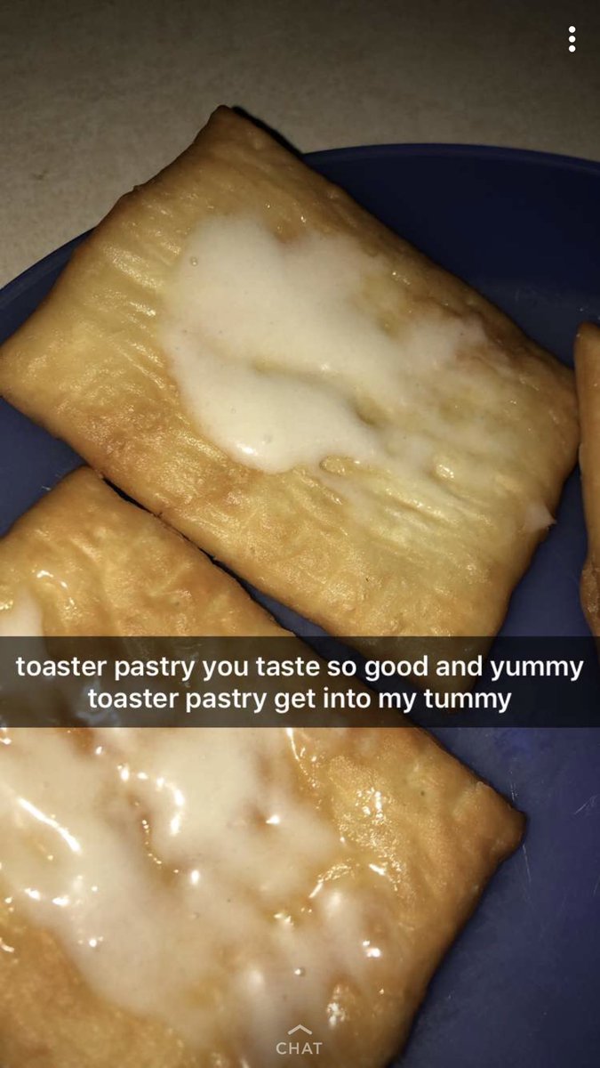 ameliapdue2's tweet photo. @LukeThomas24_ happy bday to one of my best friends!!! youโre the best! thanks for always being there for me! hope today is awesome! ๐ค๐๐ #toasterpastry #othgang #weekend_____withsydney https://t.co/VhTeUqEaAj