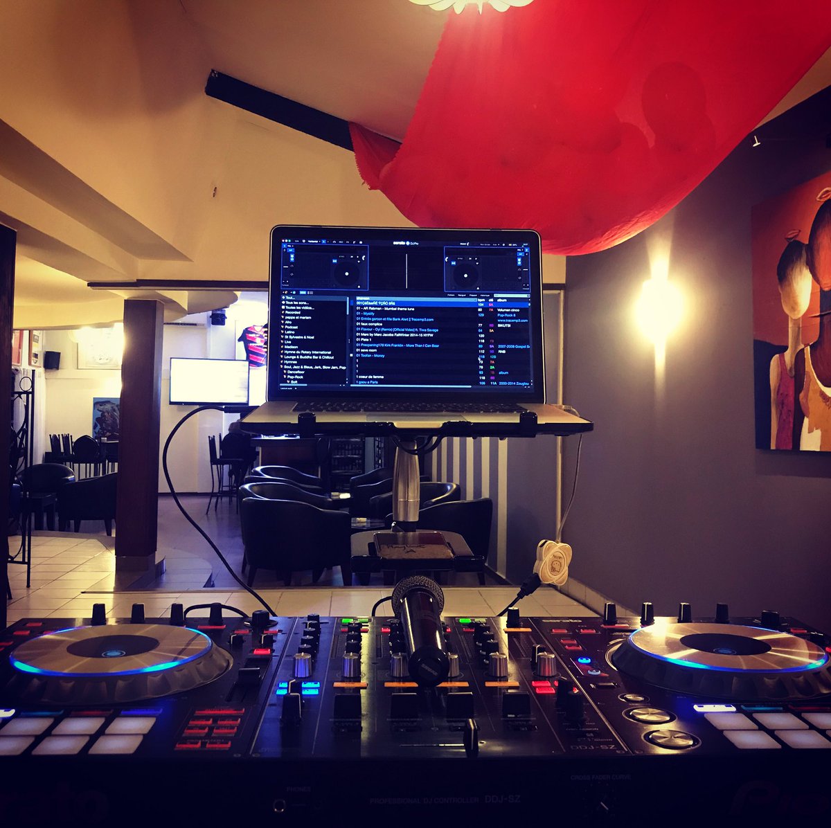 djlordid's tweet photo. #Lordid #LordidSchool #MyVisionOfDj #237Mixmoov #DjIssaTheMusichoman #OVALIE #MovemberDiscoParty2019 https://t.co/BMklJKiDIX
