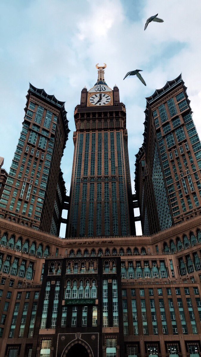 xFY9L's tweet photo. ﻛُﻞ ﺍﻟﻤﺪﺍﺋﻦ ﻭﺇﻥ ﺟﻠّﺖ ﻣﺤﺎﺳﻨﻬﺎ 
ﻟﻴﺴﺖ ﻛـ مكة ﺇﺟﻼﻻً ﻭﺇﻳﻤﺎﻧﺎ 🖤 https://t.co/9fguB2giKT