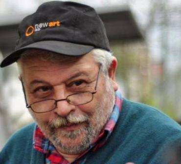 🎬 Conocemos la historia y trayectoria de Ricardo Artesi, quien estudió en la Escuela de Arte Cinematográfico de Avellaneda y falleció recientemente.
Podés escuchar haciendo clic 👇
ar.ivoox.com/es/44631145