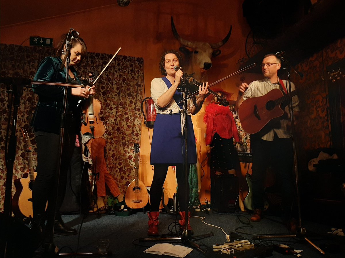 themileroses's tweet image. Thanks to Gerard Buurman for some pictures of us in Aalten last night! Fantastic crowd to kick off the Netherlands tour.