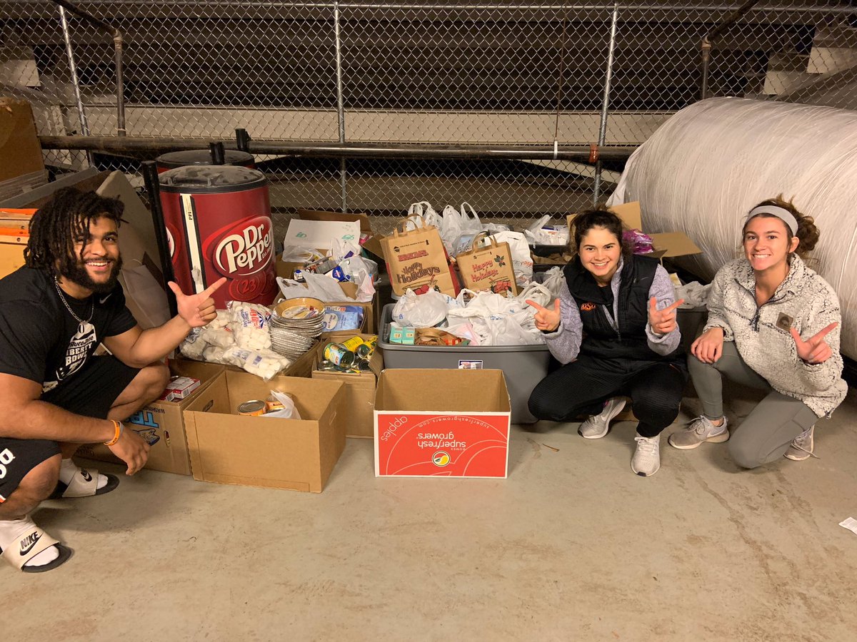 okstateSAAC's tweet photo. Lots of food= Lots of smiles!! We have collected lots of food and can’t wait to get all the points counted!! Thank you to everyone who helped!! #osusaac #okstate 
Check in with your team rep to see when we are boxing things up this Sunday!! https://t.co/QMPOPxOX70