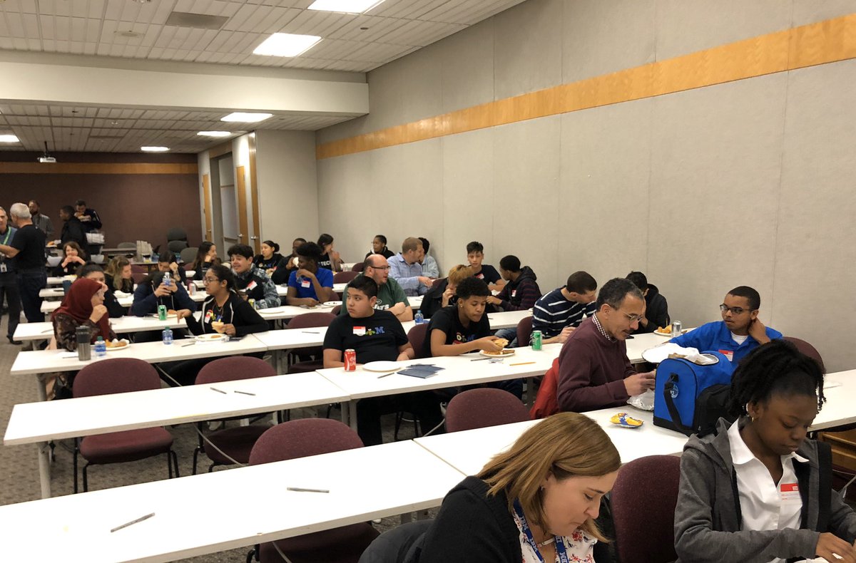 DanilleJager's tweet photo. Chat &amp; Chew.
Lunch &amp; Learn.
Call it whatever you want. 
I call it #Mentoring at its finest! 

I L❤️VE seeing @IBMVolunteers networking with @newburgh_ptech #Mentees! So thankful for these relationships! 

THIS is the @PTECHNETWORK! #WeArePTECH #GoodTechIBM @IBMorg #lovemyjob https://t.co/cWPP66pq2x