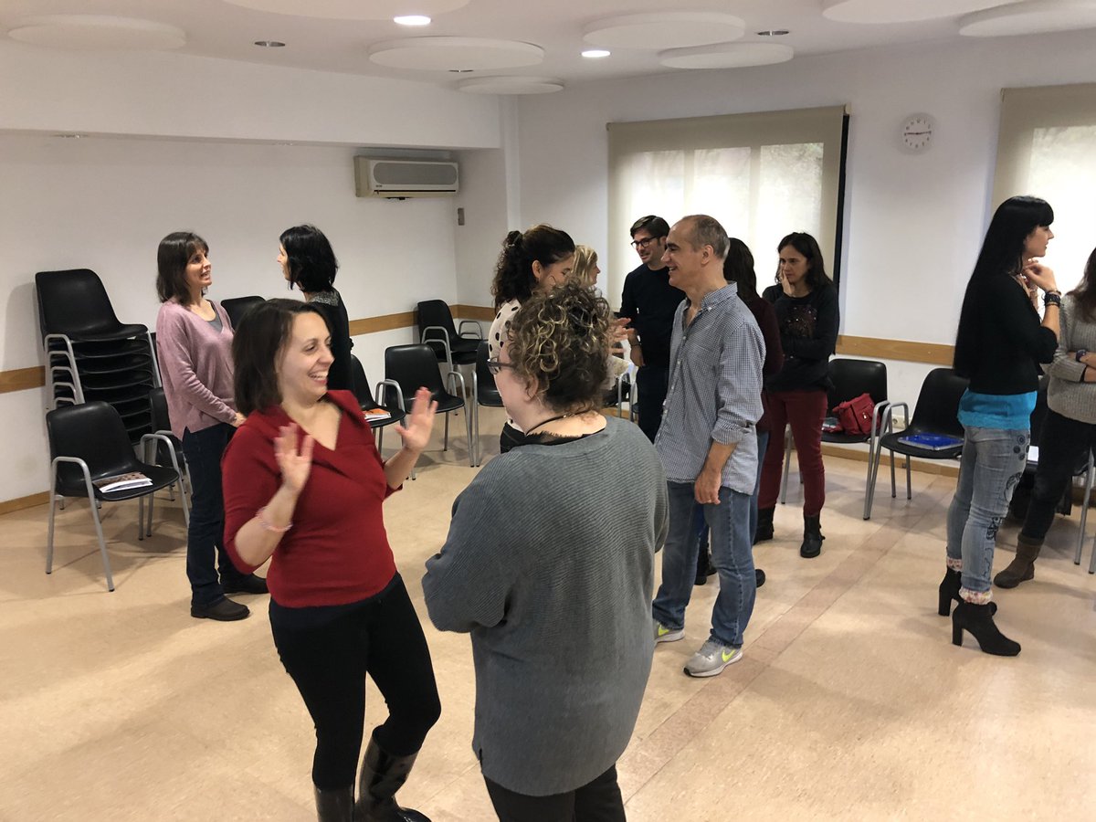 CRPsantandreu's tweet photo. Avui Xarxa 17 de Sant Andreu. Gràcies @PontdelDrago felicitats pel vostre projecte 👏🏻#XxC17 #equipsimpulsors #mentalitatdecreixement #xarxespelcanvi
@EscolaArrels @PdVianaBCN @EscolaRLlull @inslasagrera @EscolaArrels @PdVianaBCN @EscolaRLlull @inslasagrera @consorciedubcn https://t.co/zV0QBdQzNM