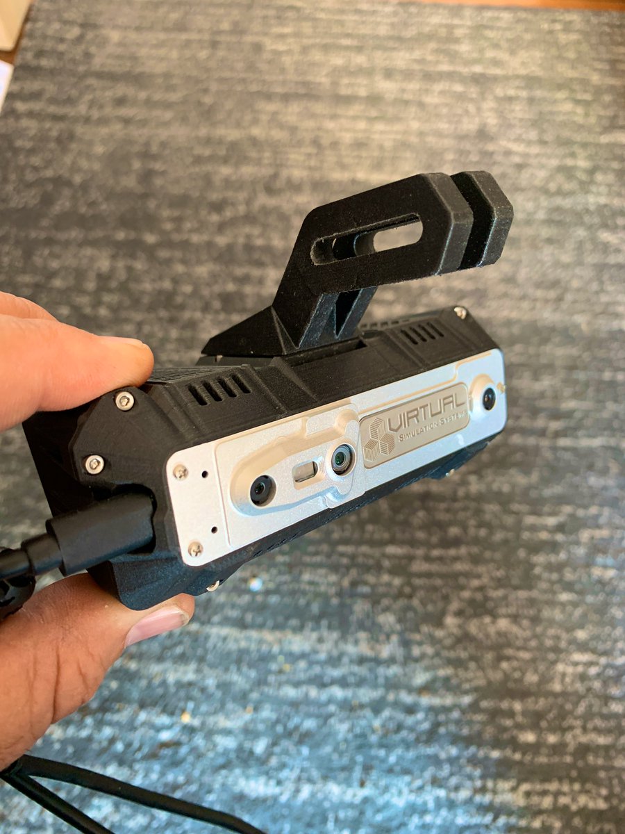 Our latest HD HMD with tracking built in, 2k per eye, adjustable each eye focus, draw speed 0.01 ms, weight with cable 286 grams