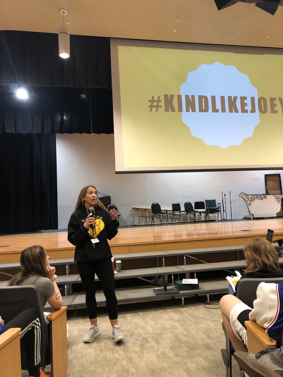 Casey Davidson tweet media