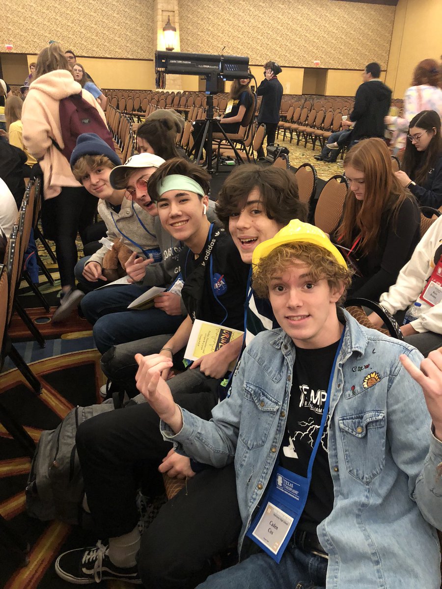 TheGuysTXSF's tweet photo. Urinetown! #ttsf19 #festivalfun3604 https://t.co/47SWuNjLxE