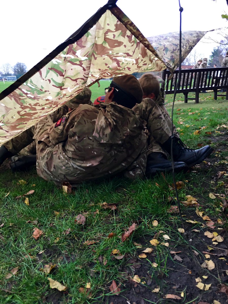 LboroGSArmy's tweet photo. Some interesting techniques to shelter from the drizzle during yesterday’s training session. Basic field craft is underway. #ccf https://t.co/ksoFBGh1ZK