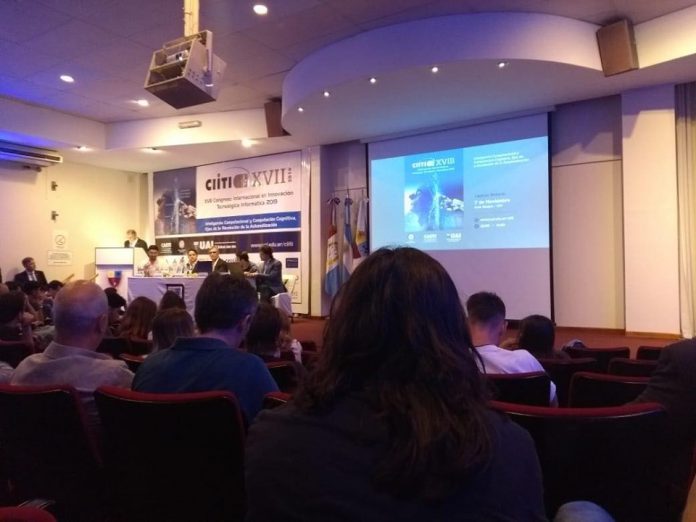 cronicaz's tweet photo. Marcelo Vaquero y Lucas Bracamonte expusieron el  jueves pasado en #CIITI2019 su proyecto “BiSport” ⚽️
👉https://t.co/ivKOjmfiDh👈 https://t.co/E6zWG99mzT