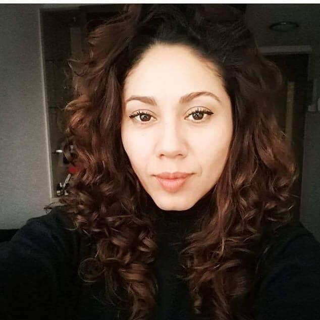 #Chile: Hallaron asesinada a golpes y puñaladas a la fotógrafa Albertina Martínez Burgos, de 38 años. Participaba activamente haciendo registro de la contingencia de la represión y abusos de Carabineros hacia mujeres comunicadoras.