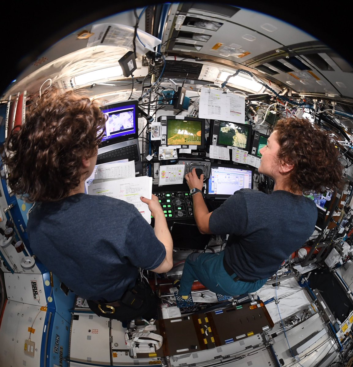 Astro_Jessica's tweet image. Our workspace for the day...flying @csa_asc’s #Canadarm2 to support the 2nd spacewalk repairing the Alpha Magnetic Spectrometer (AMS) on @Space_Station. Many camera views required to carefully maneuver @astro_luca around the worksite. Read more about AMS in my Instagram story!