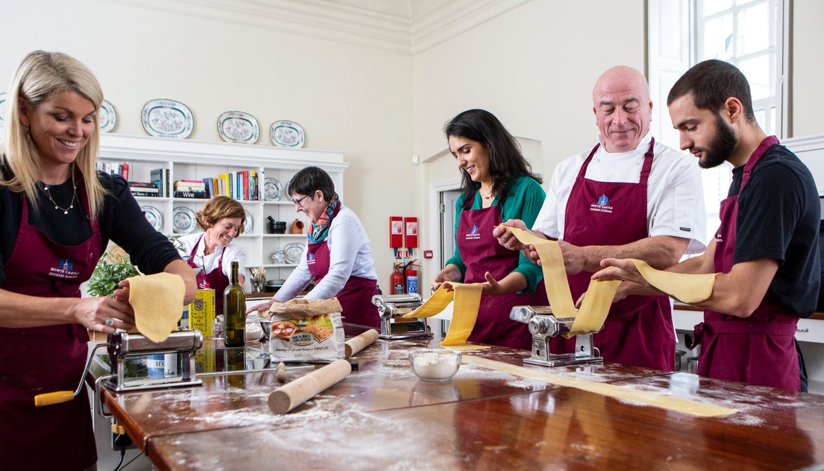 Kitchenincastle's tweet photo. @howthcastlecookery new term of classes &amp; workshops is up on our new look website: 
https://t.co/vfKGpFRBYL
We look forward to seeing some of you in the months ahead in the school 👩🏻‍🍳👨‍🍳🏰
#letsgetcooking #howthcastlecookeryschool #howthcastle 
#Tasty #Dublin #ChristmasCooking https://t.co/LgCXFhTnHH