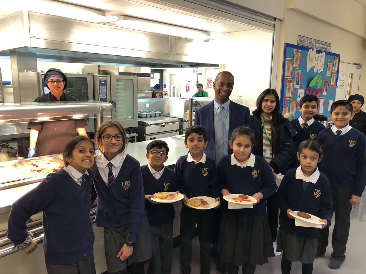 KrishnaAvantiPS's tweet photo. Great day collaborating and exploring what is great about our schools with @AHPSSHarrow @AHPStanmore KAPS Harrow, KAPS Croydon, Avanti Court and @AvantiFields - #PupilVoice #StartwithBreakfast https://t.co/FILVdR29CR