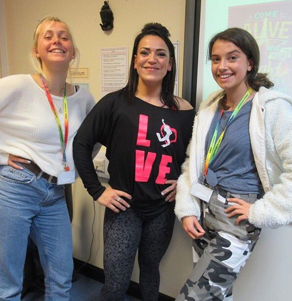 southwiltsgram's tweet image. Huge thanks to the 9 professionals who came to SWGS for the Business for All Careers Conference. We were fascinated to hear about their jobs! @BrightSpaceArch @girlslovefit @British_Airways @AskNationwide @ElmerMarketing