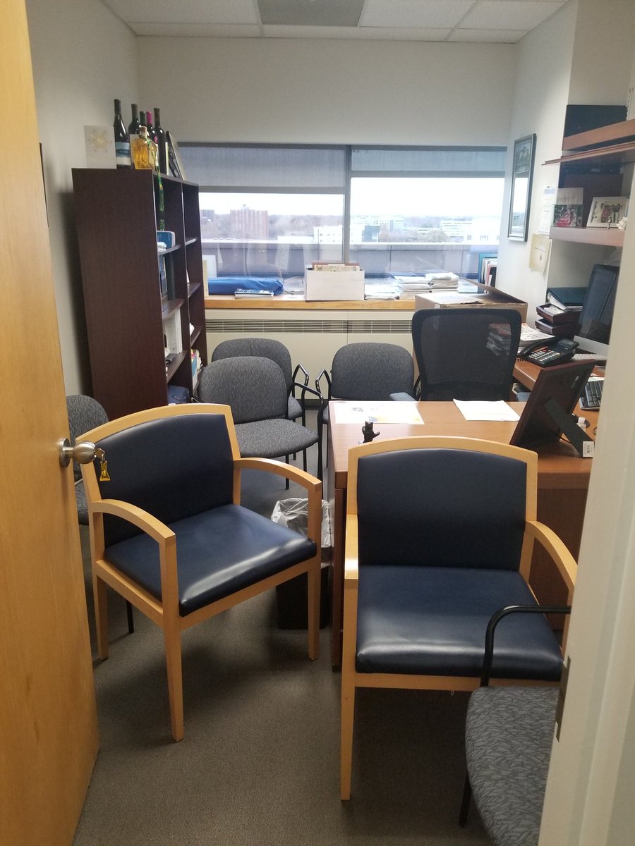 Roberto Vargas, MD (@robertovargasmd) on Twitter photo Honoring the new Endowed Chair of Endometrial Cancer Research <a href="/RobDeBernardo/">Robert DeBernardo</a>...with a vast array of sitting options. Honoring the new Endowed Chair of Endometrial Cancer Research <a href="/RobDeBernardo/">Robert DeBernardo</a>...with a vast array of sitting options.