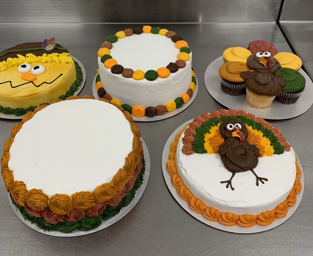 Stop by the Yorkville Target for all of your holiday sweets! Our bakery offers custom cakes and cupcakes! Order yours today! #gobblegobble #G192killinthefillin #D115 <a href="/SabrinaThomas89/">Sabrina Thomas</a> <a href="/A_Leigh_/">AV</a> @ContrucciJoe