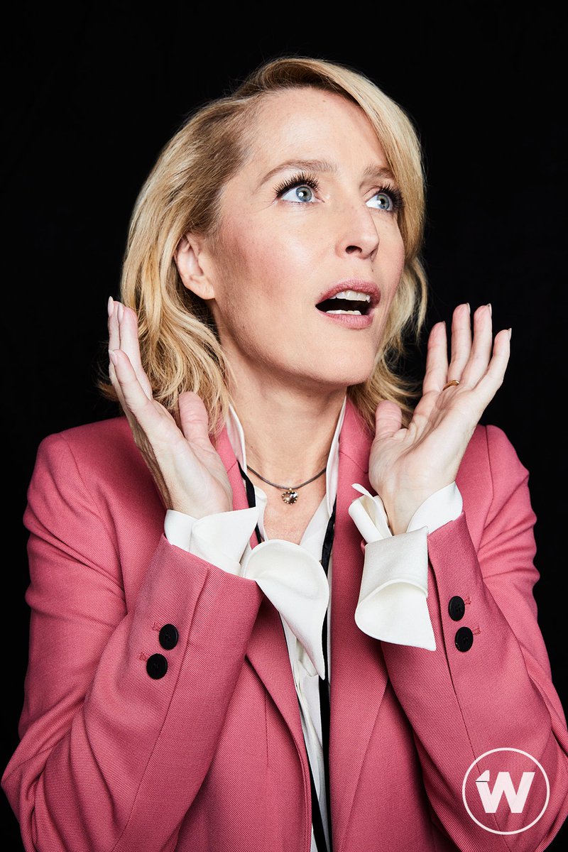 JaviPonzo's tweet photo. 📸 Nuevas imágenes de @GillianA para @TheWrap #SexEdication 🍆 https://t.co/PwMVux4wbz