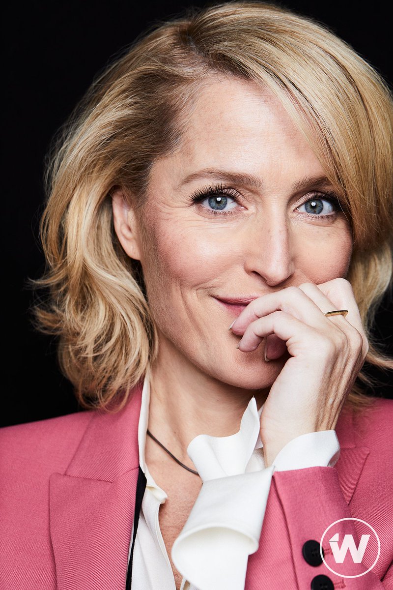 JaviPonzo's tweet photo. 📸 Nuevas imágenes de @GillianA para @TheWrap #SexEdication 🍆 https://t.co/PwMVux4wbz