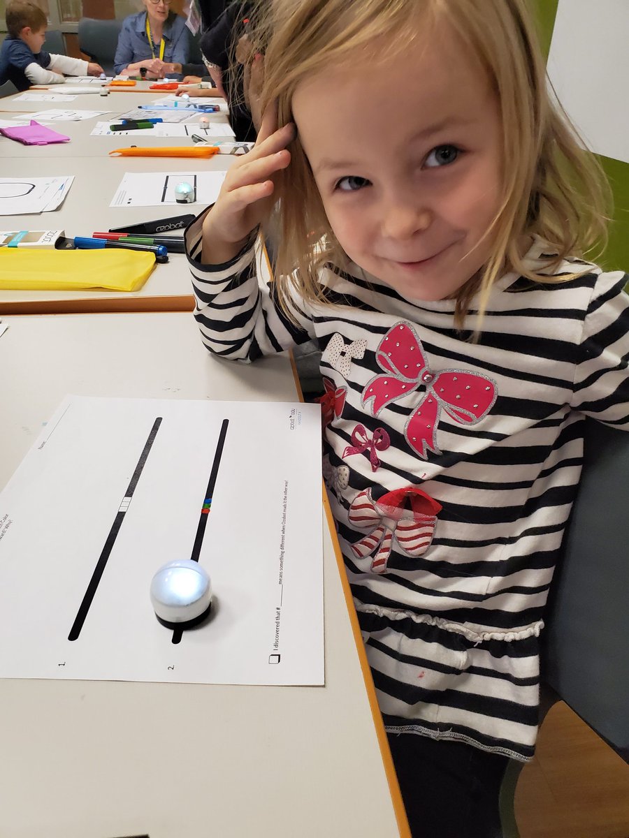 ElsieJohnsonIC's tweet image. @Ozobot is always a crowd favorite! #Firsties having so much fun at tech time today! &quot;Can I take him home?&quot; #AmericanEducationWeek #TechTimeWithMsDiBiase @ccsd93 @MartuzzoMindset @ECJSchool @EJPrincipalD93